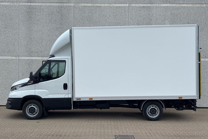 Hvid Iveco Daily fra 2026