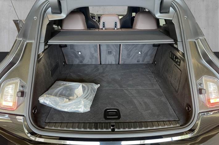 Sort BMW iX fra 2024