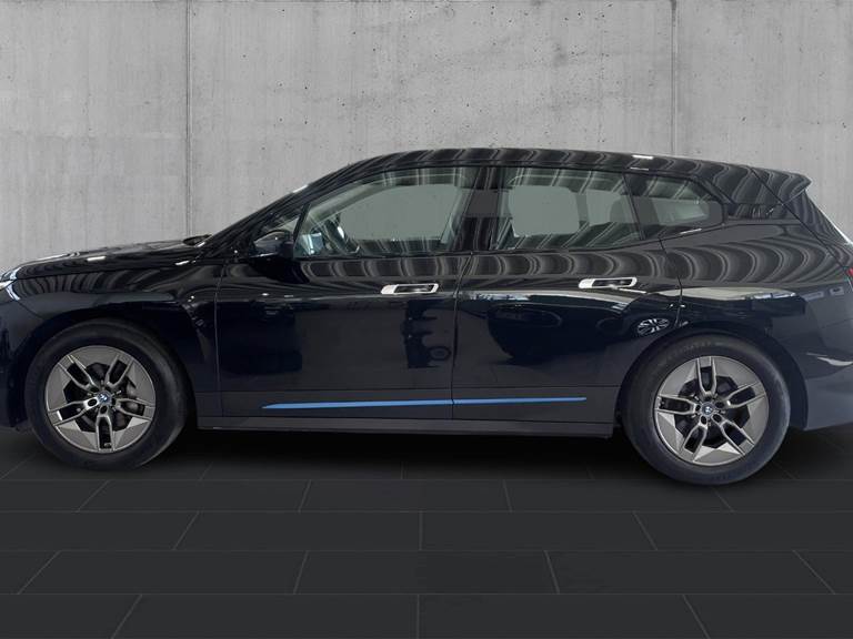 BMW iX xDrive40