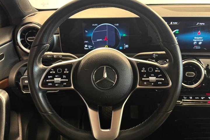 Sort Mercedes A180 d fra 2018