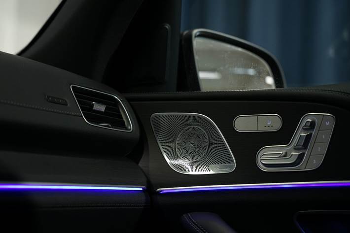 Grå Mercedes GLE350 de fra 2020