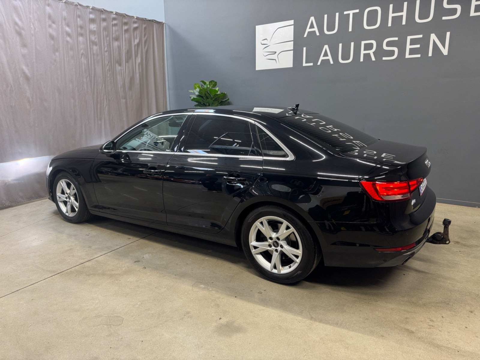 Sort Audi A4 fra 2016