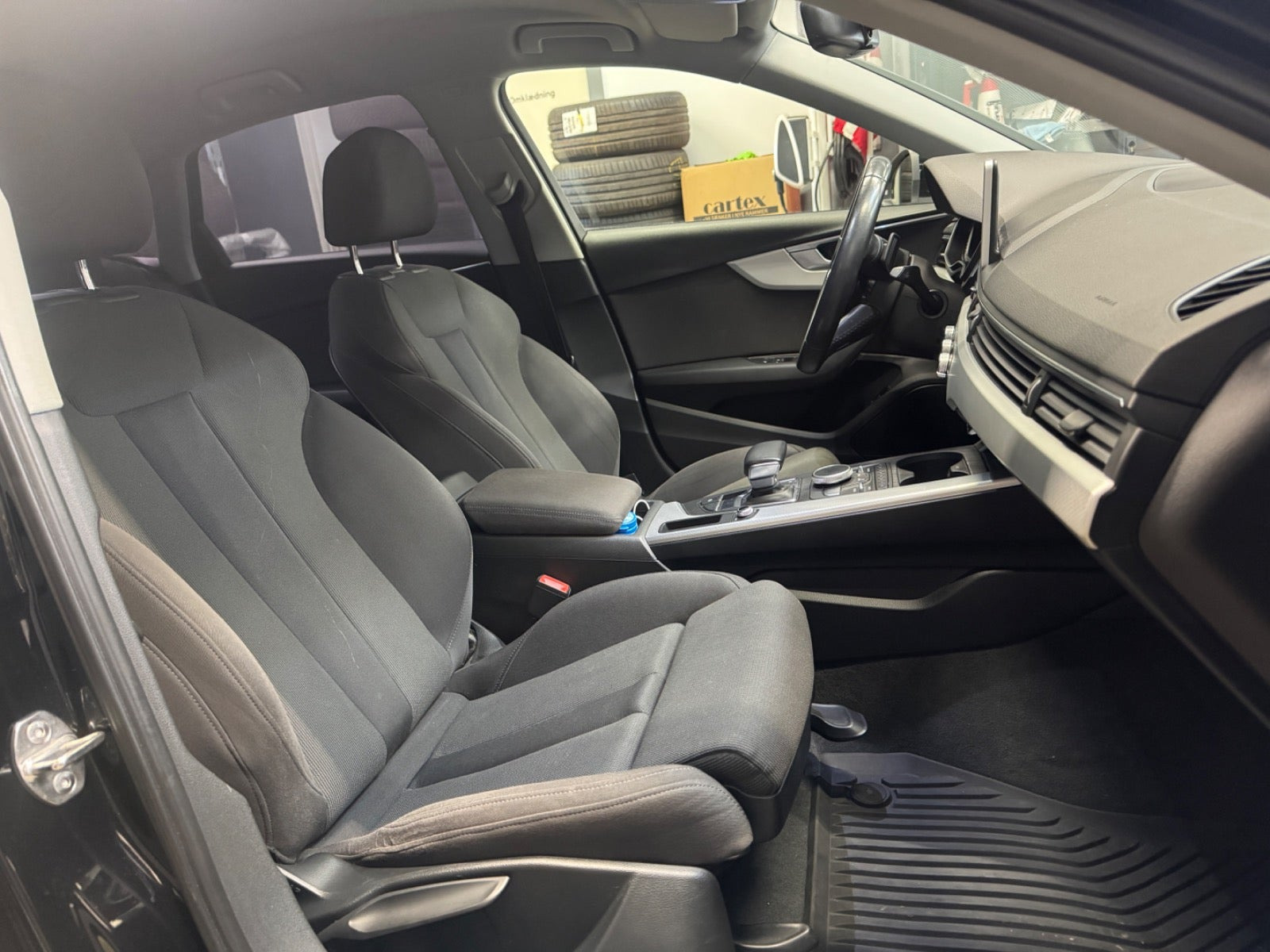 Sort Audi A4 fra 2016