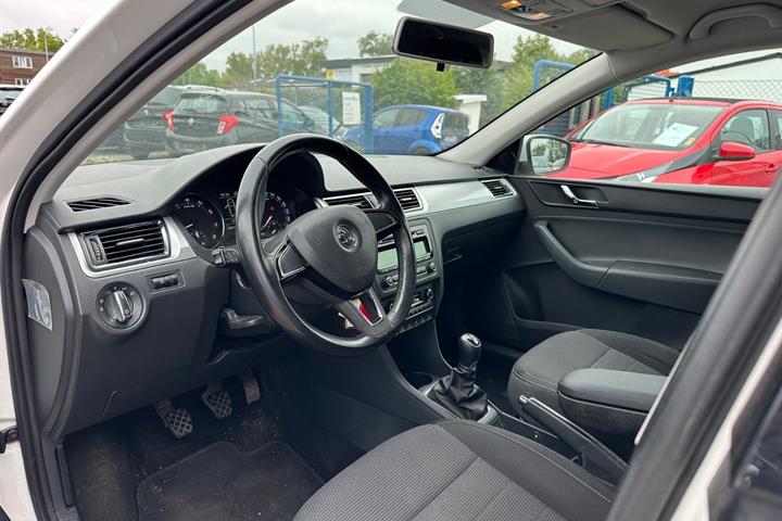 Hvid Skoda Rapid fra 2014