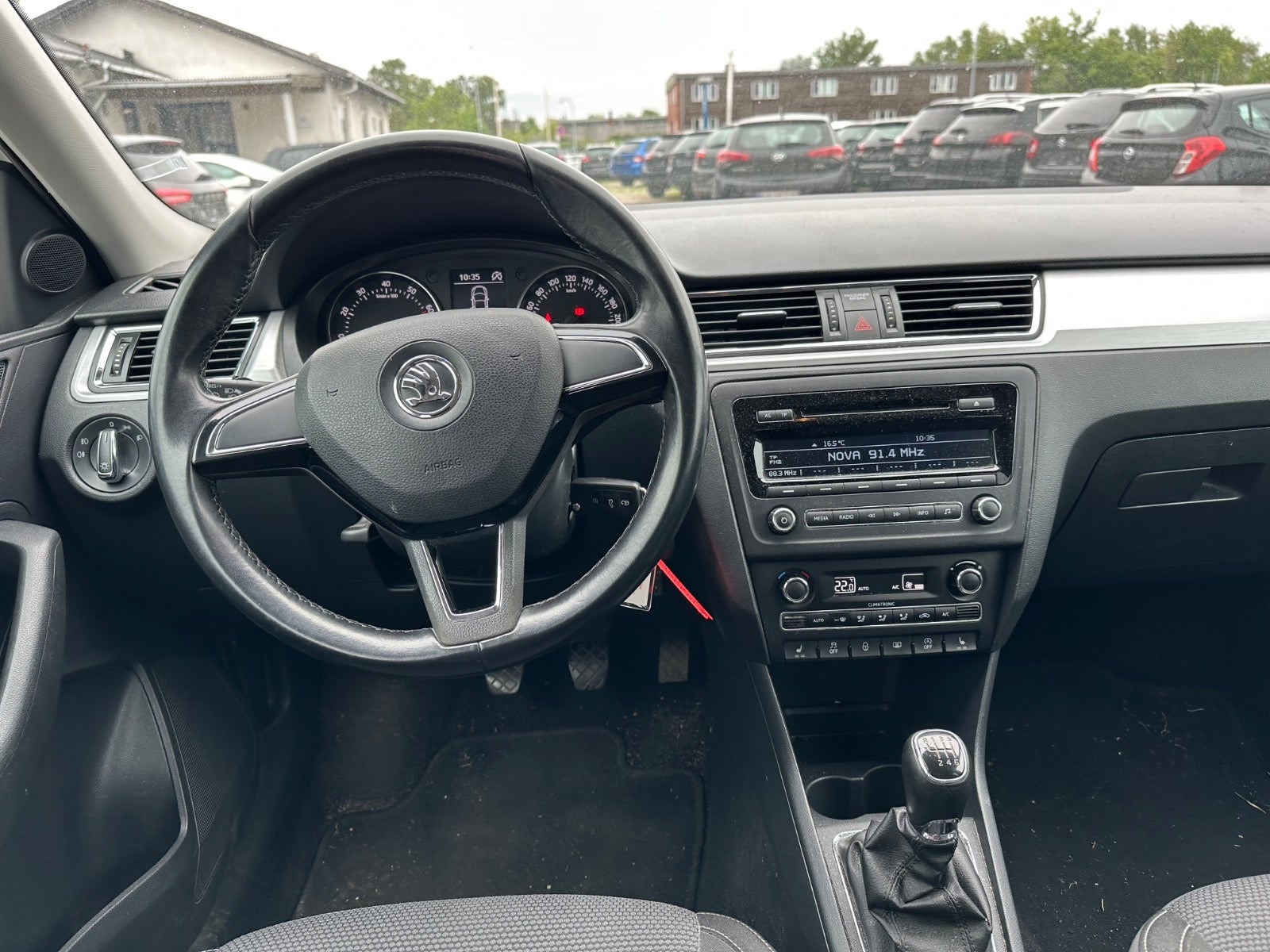 Hvid Skoda Rapid fra 2014