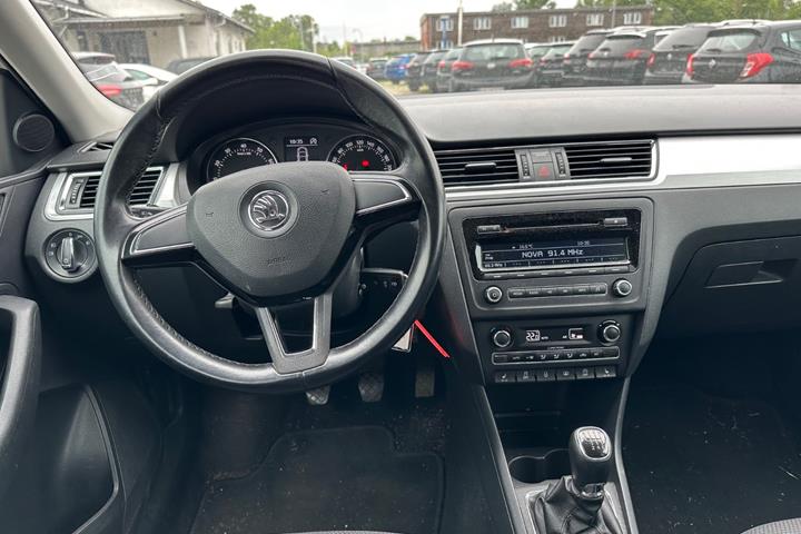 Hvid Skoda Rapid fra 2014