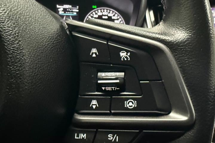 Hvid Subaru Outback fra 2023