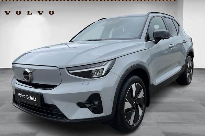 Grå Volvo EX40 fra 2025