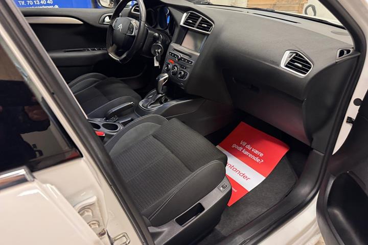 Hvid Citroën C4 fra 2018