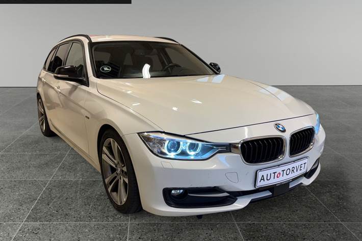 Hvid BMW 328i fra 2013