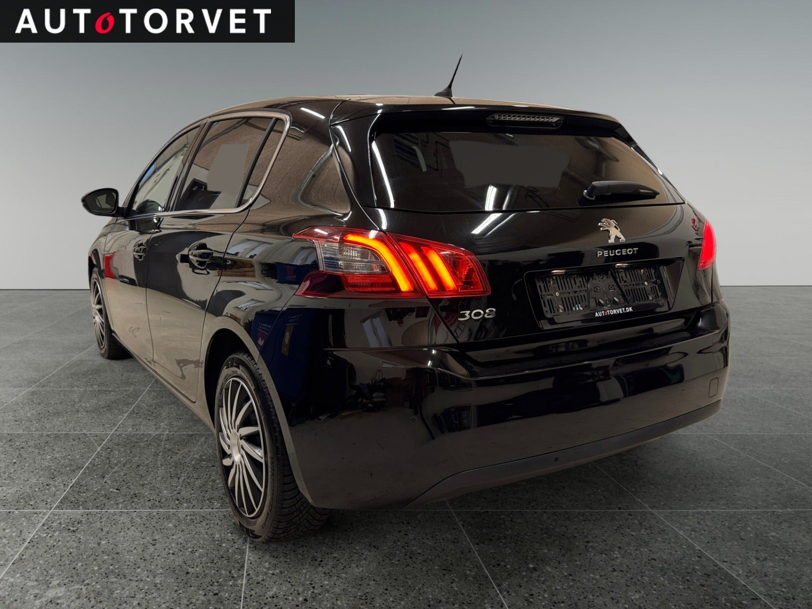 Sort Peugeot 308 fra 2020