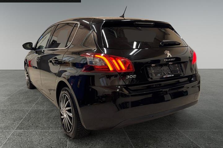 Sort Peugeot 308 fra 2020