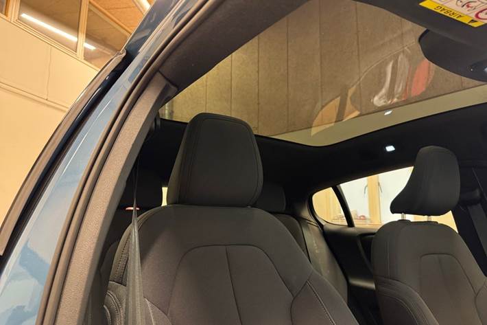Blå Volvo C40 fra 2022