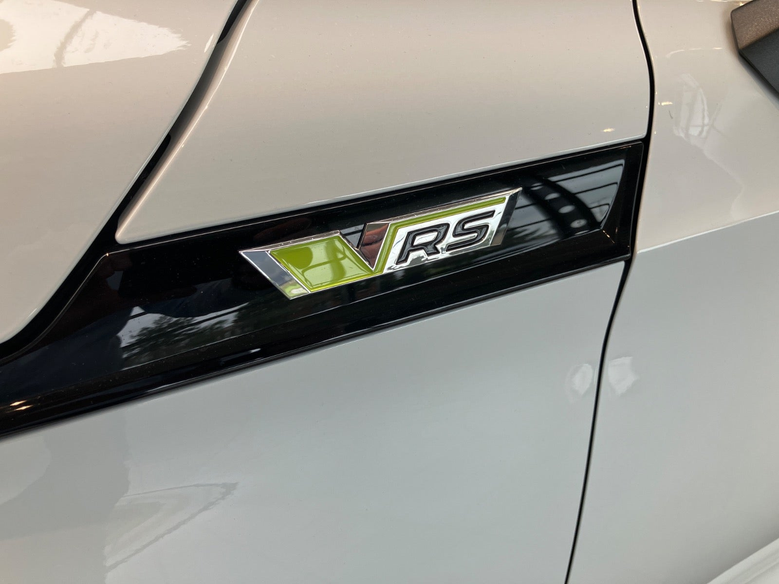Hvid Skoda Elroq fra 2025