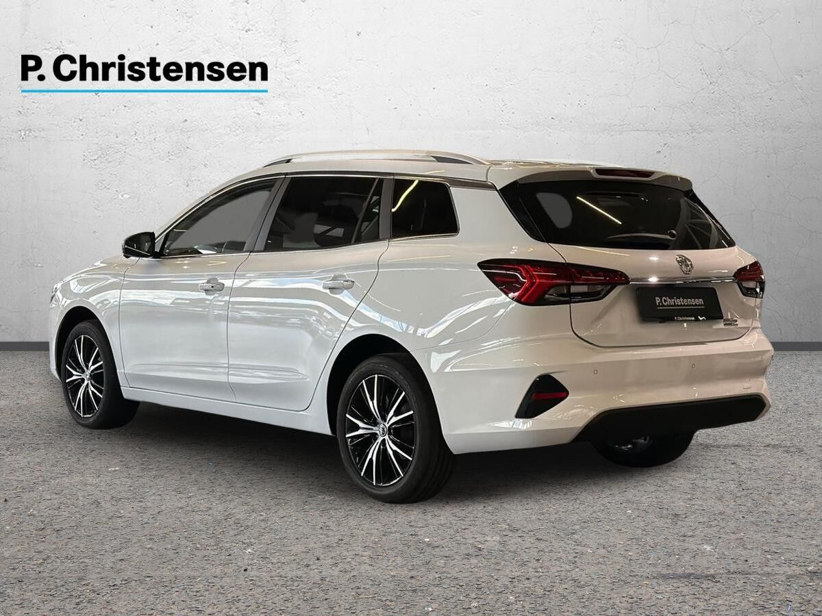 Hvid MG MG5 fra 2023