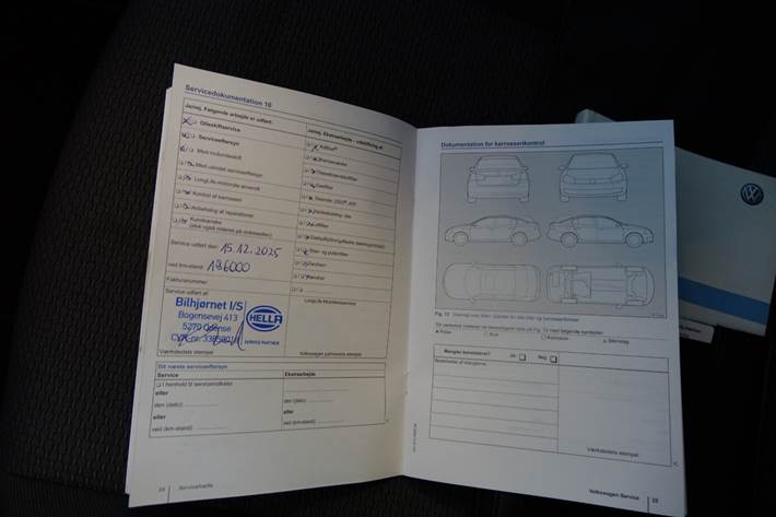 Sølv VW Polo fra 2015