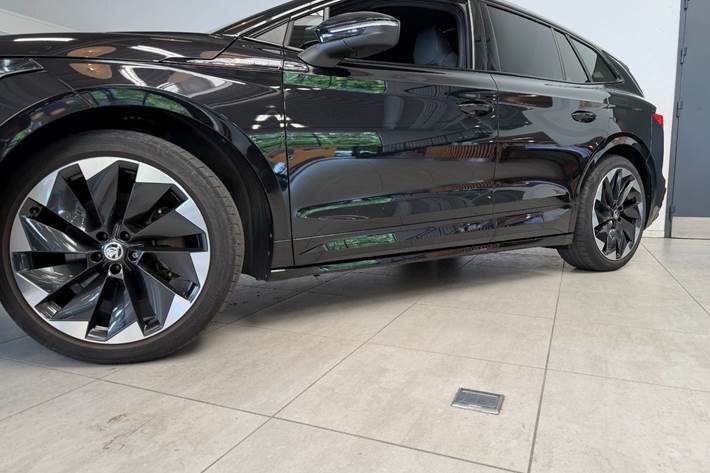 Sort Skoda Enyaq fra 2022