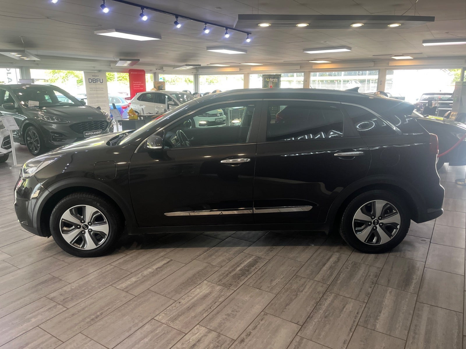 Brun Kia Niro fra 2018