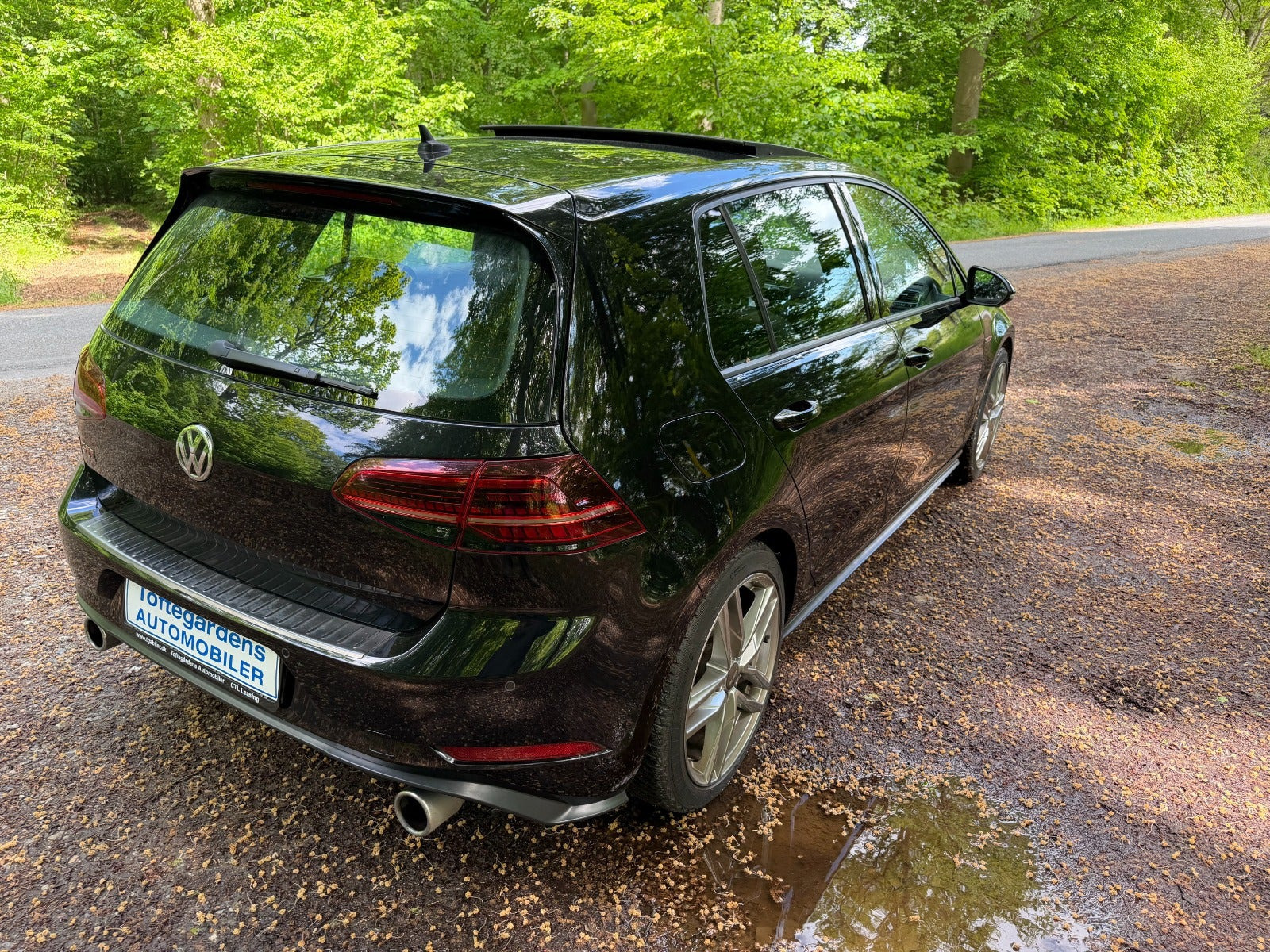 Sort VW Golf VII fra 2017