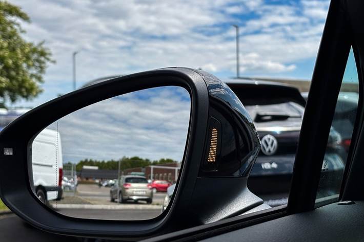 Blå VW ID.7 fra 2025