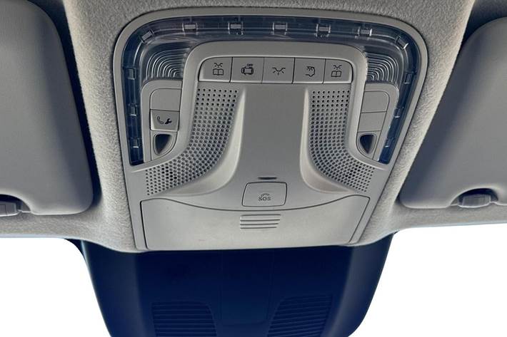 Grå Mercedes Vito 119 fra 2022