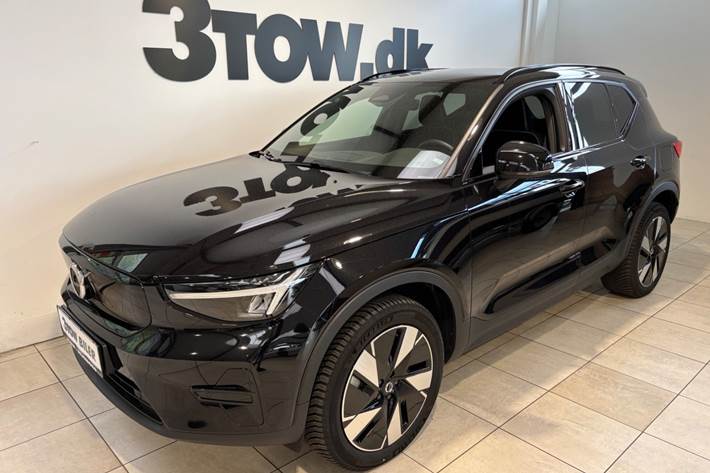 Sort Volvo XC40 fra 2024