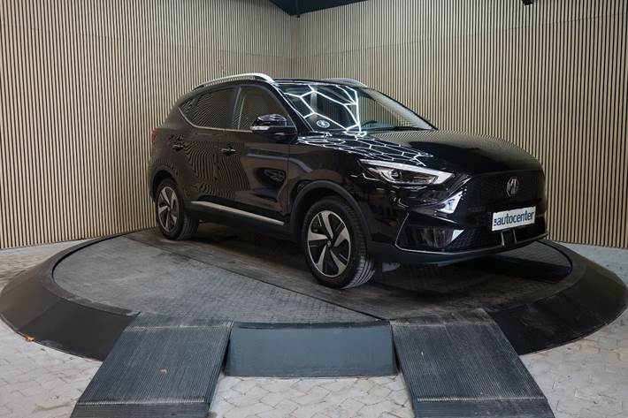 Sort MG ZS fra 2022