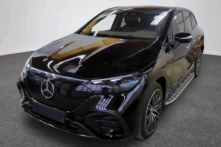 Sort Mercedes EQE500 SUV fra 2024