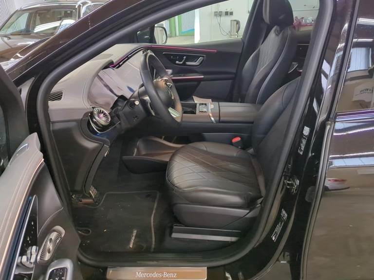 Mercedes EQE500 SUV AMG Line 4Matic Van