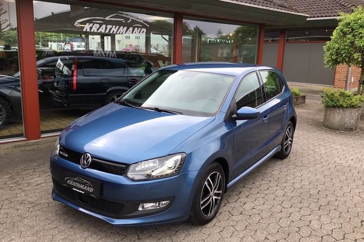 Blå VW Polo fra 2017