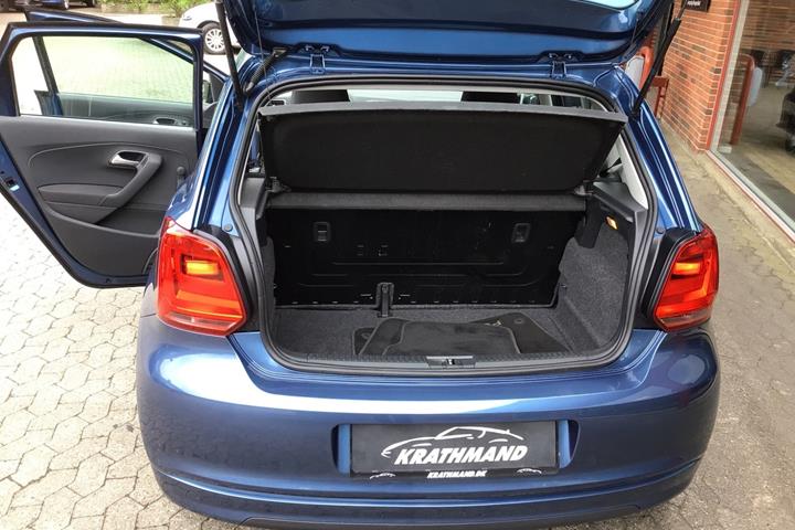 Blå VW Polo fra 2017