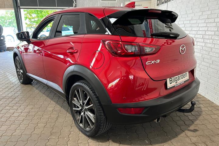 Rød Mazda CX-3 fra 2015