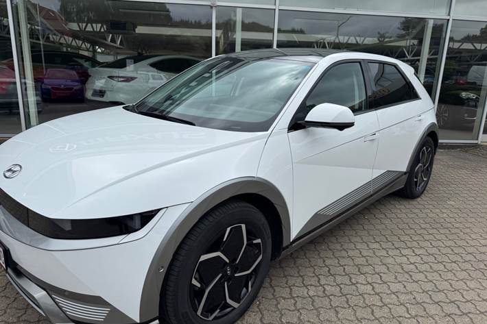 Hvid Hyundai Ioniq 5 fra 2024