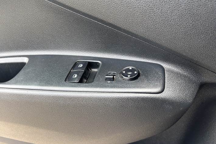 Grå Hyundai i10 fra 2020