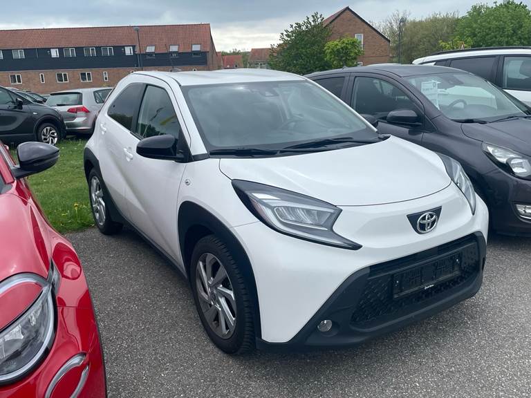 Toyota Aygo X 1,0 VVT-I Active 72HK 5d