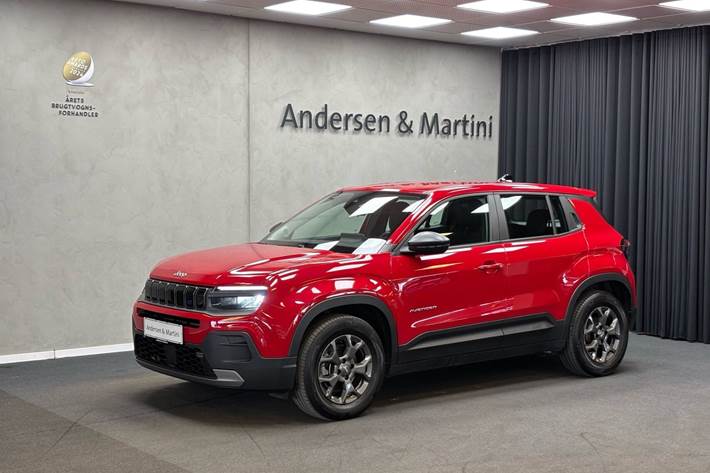 Rød Jeep Avenger fra 2023