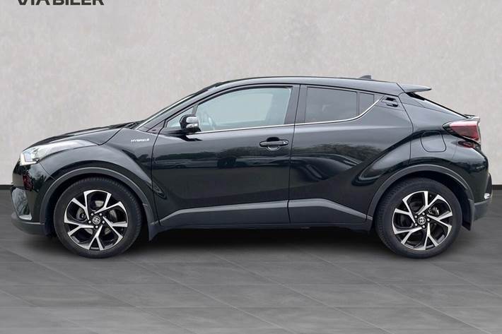 Sort Toyota C-HR fra 2019