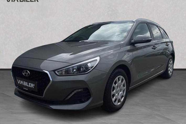 Grå Hyundai i30 fra 2019