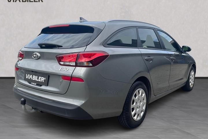 Grå Hyundai i30 fra 2019