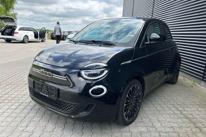 Sort Fiat 500e fra 2023