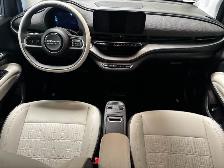 Fiat 500e 3+1 EL La Prima By Bocelli 118HK 4d Aut.