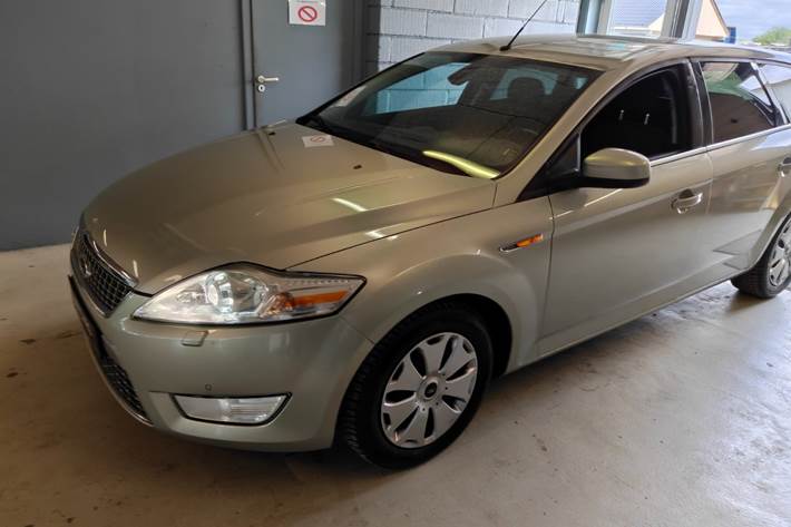 undefined Ford Mondeo fra 2010