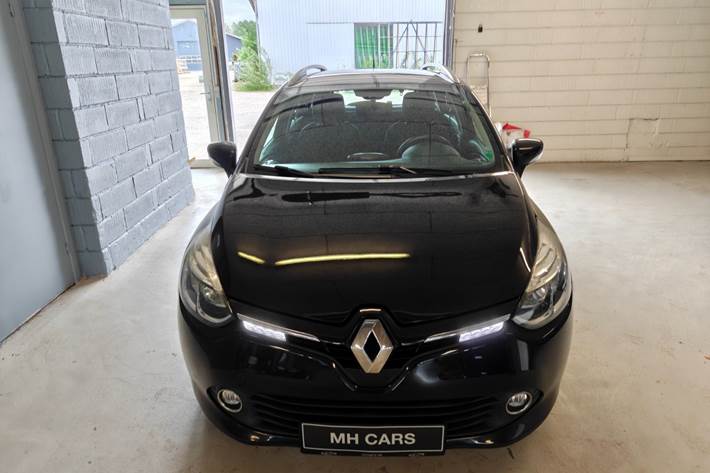 Gul Renault Clio IV fra 2015
