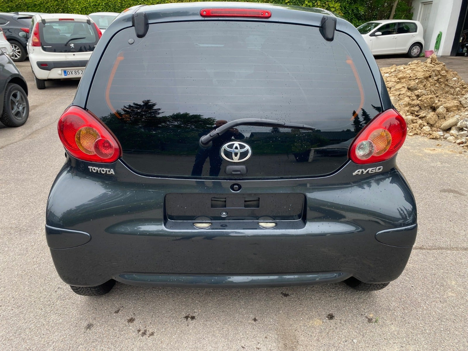 Grå Toyota Aygo fra 2008