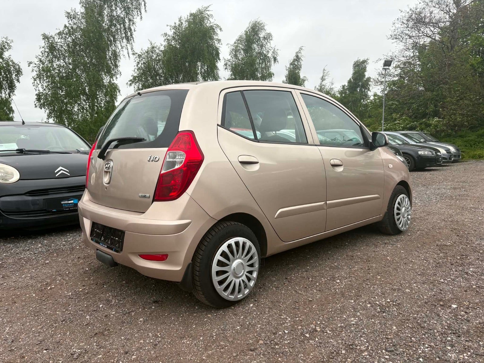 Orange Hyundai i10 fra 2011