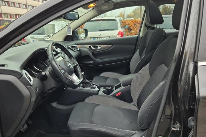 Sort Nissan Qashqai fra 2018