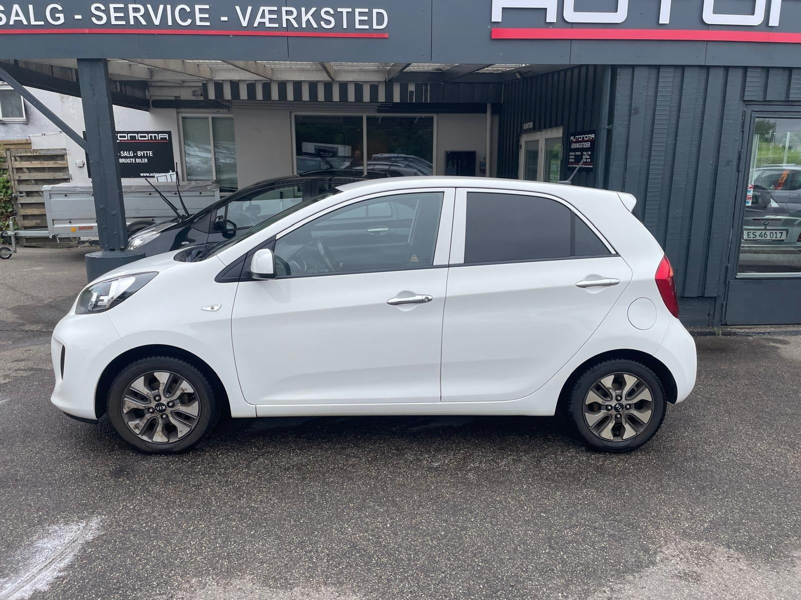 Hvid Kia Picanto fra 2016