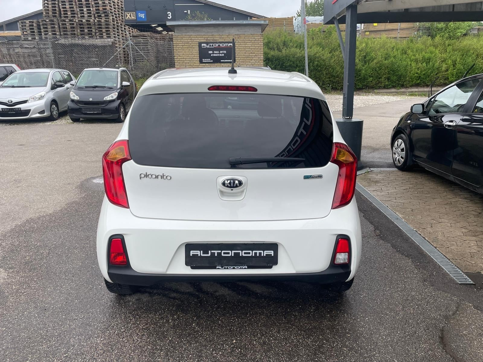 Hvid Kia Picanto fra 2016