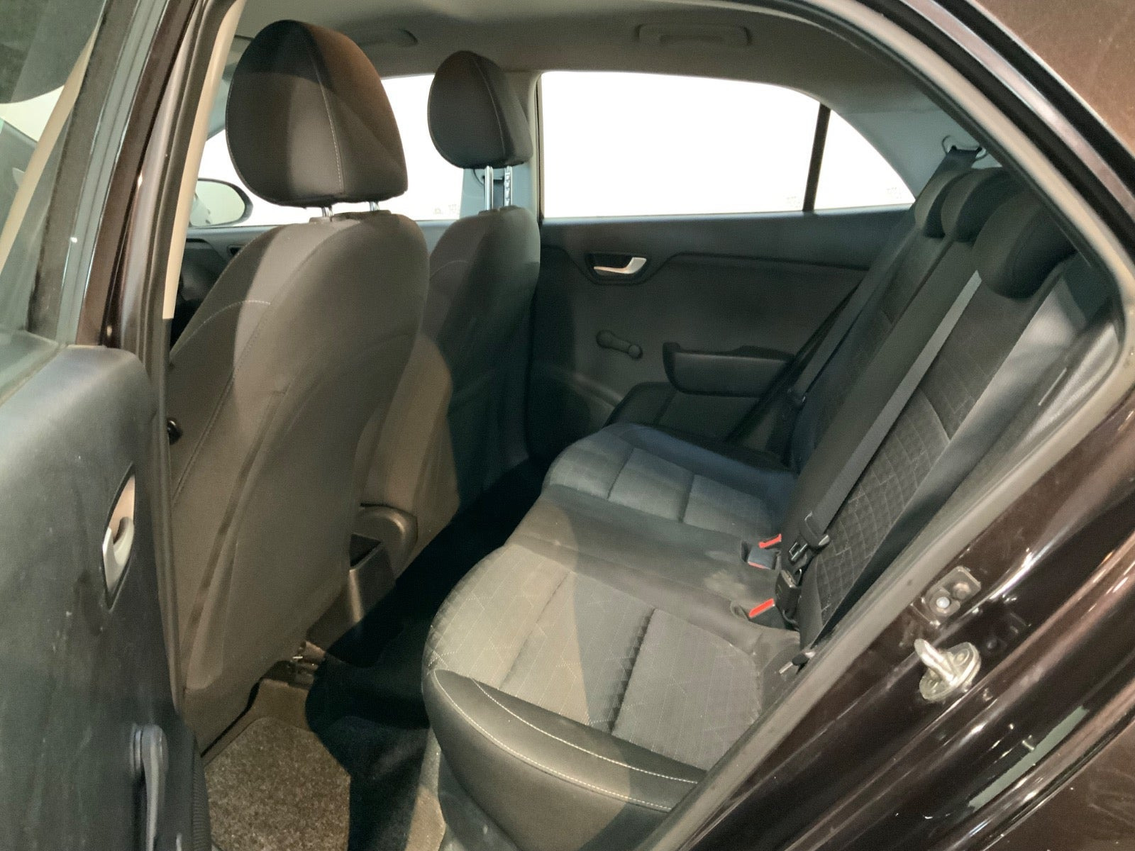 Brun Kia Rio fra 2018