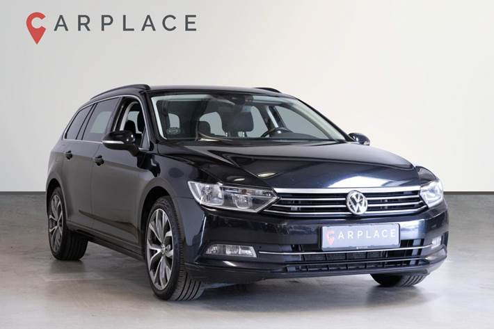 Sort VW Passat fra 2019
